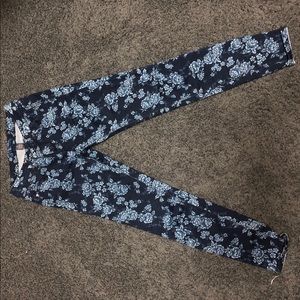 Blue flower printed pants